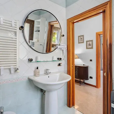 - Ermosa Apartment *